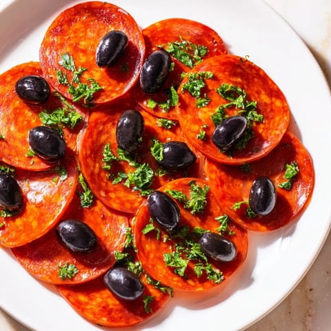 Pepperoni und Oliven Hälften